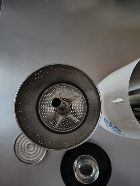 Vintage Corningware Cornflower White 9 Cup Coffee Pot - Picture 6 of 7